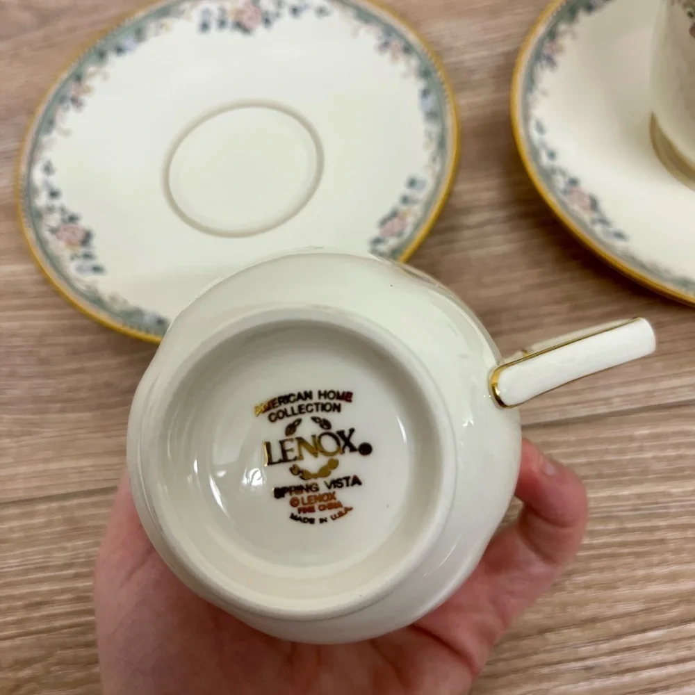 Lenox Southern Vista Teacups & Saucers - Set of 2